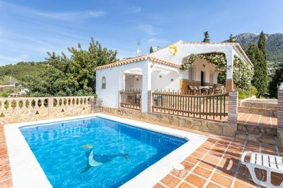 Villa Piedra Blanca