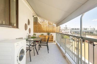Downtown 22sqm Green Nest King-Size Bed