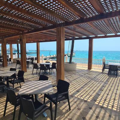 Bartolome Oceanfront Suites