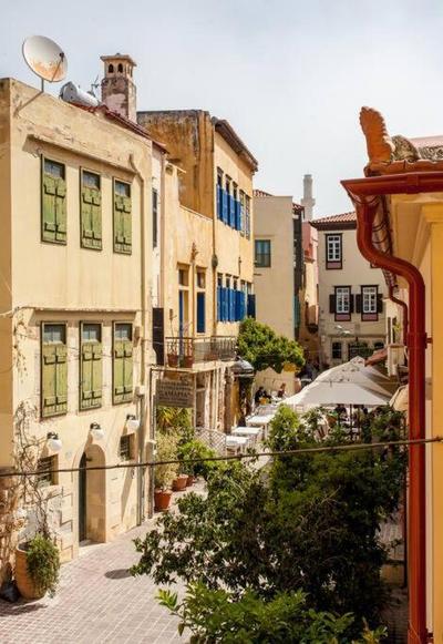 History & Culture in Old Town Chania