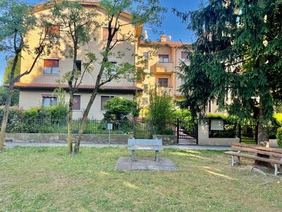 Grazioso appartamento in residence a due passi dal parco di Monza con posto auto