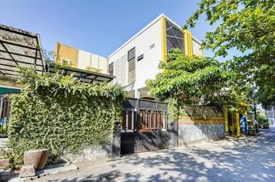 SPOT ON 91745 Rumah Kost Gresik Syariah