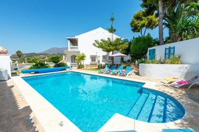 Villa Holivista by Villa Plus