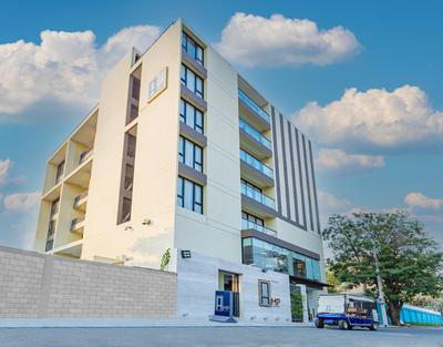 Amp Am House Bangkok Hotel