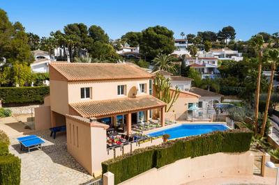 Villa Mar Flores by Villa Plus