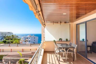 Bright and welcoming holiday home
