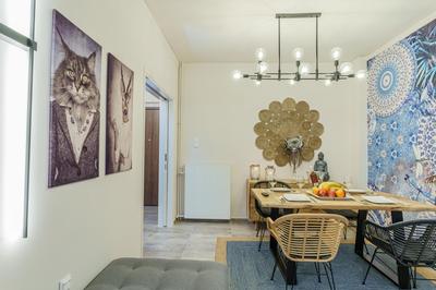 Motley Luxury Apartment by Estia