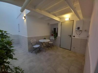 Apartamentos De la Haya & Suite con Jacuzzi, junto al Teatro Romano