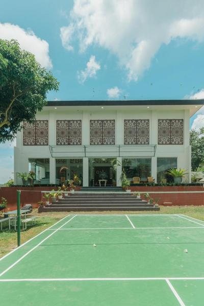 Hakata Lejja near Natural Hot spring