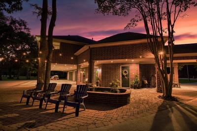 Relaxing Two-Bedroom Apartment or Studio on 13 Beautiful Wooded Acres In A Quiet Neighborhood