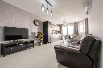 Brand New 3BR Apartment close to all amenities