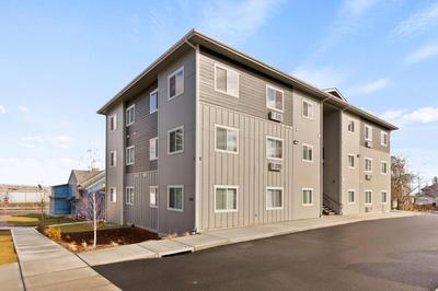 Spacious NEW 2 bed 2 bath apt by Downtown Spokane