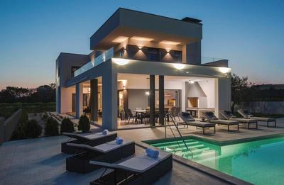 Villa Una