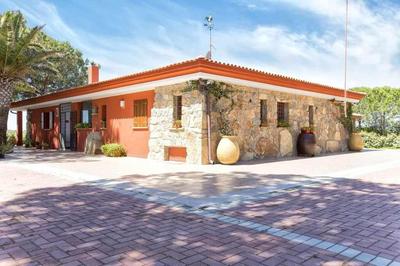 Villa Girasoli con piscina privata e SPA a 2km dalla spiaggia