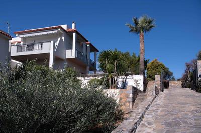 Almyros Houses, by the sea