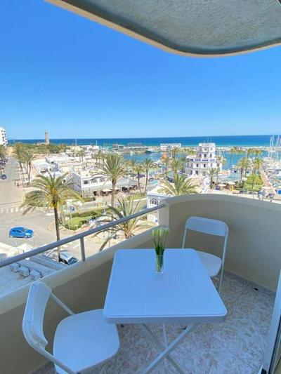 Lovely 1 bedroom apartment with sea views and pool