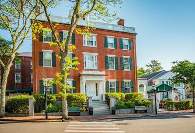 Jared Coffin House, Billede 2