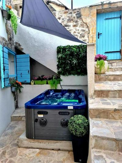 Apartments Villa Santa Maria Hvar With Jacuzzi