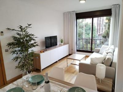 Apartamento amplio, luminoso y confortable CC