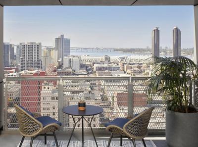 Alma San Diego Downtown, a Tribute Portfolio Hotel
