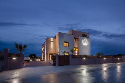 Malibu Eclipse - Luxury villa with pool & spa