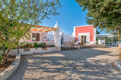 Trullo Cezanne sustainable and peaceful