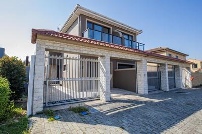 Modern 3 Bedroom with spacious braai area by CTHA