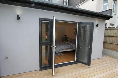 Lovely One Bed Apartment-Near All Transport-Village-FreeParking