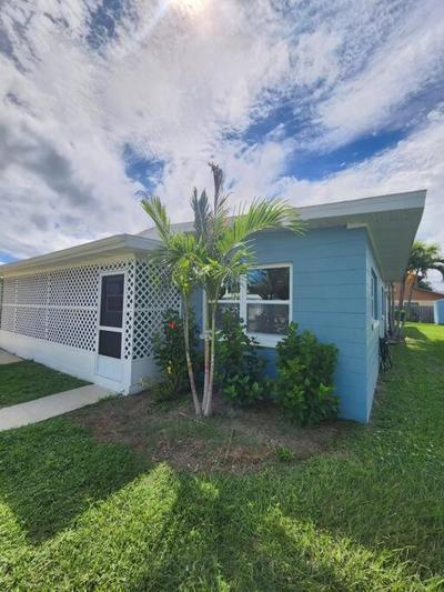 Bali Bungalow - Downtown Cocoa Beach