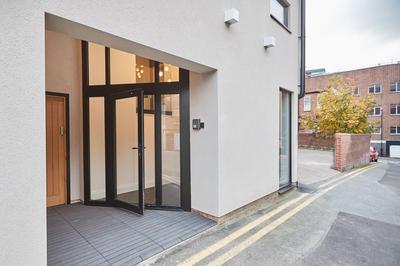 Host & Stay - Oxford House