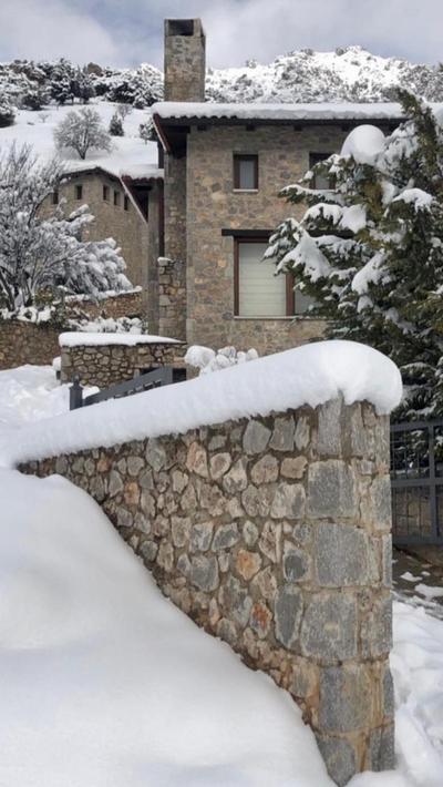Plethora Arachova Luxury Chalet