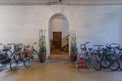GuestHost - Accademia delle Belle Arti University Apartment