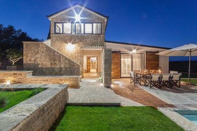 Villa Royal with heated pool