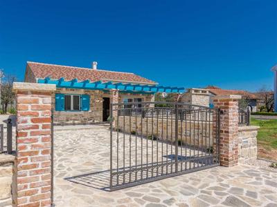 Stone Villa Gelosia Rustica with pool