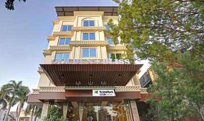 Treebo Premium Golden Bliss Trimurti Nagar Square