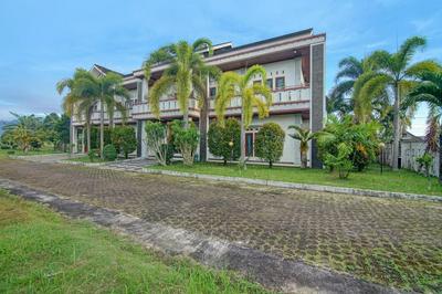 OYO 91852 Prima Guesthouse Syariah