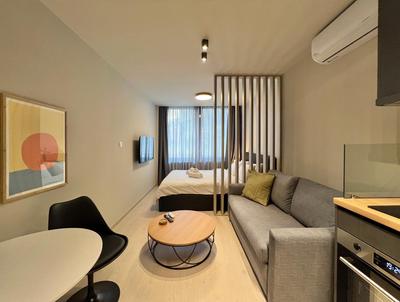 #Aura Apartments & Suites V6