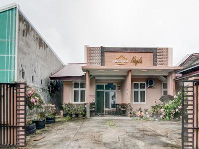Hotel O Nayla Homestay Syariah Near Koro Koro Panam, Karaoke, Pool, & Cafe