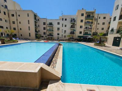 Pretty 2 bedroom Apartment with shared Pool