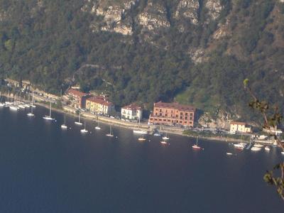 COZY LAKE COMO APARTMENTS