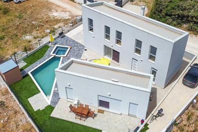 Beautiful Villa Silente with pool, whirpool and sa