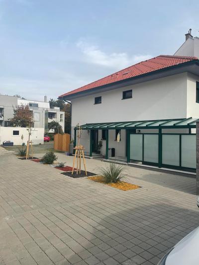 Premium Home 23