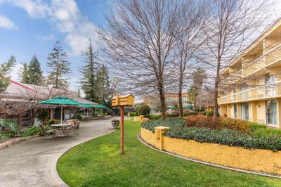 La Quinta by Wyndham Redding