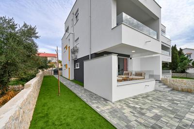 Imperial Apartment with Private Pool