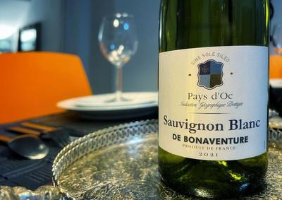 Urban Music Style Townhouse in Swansea city center