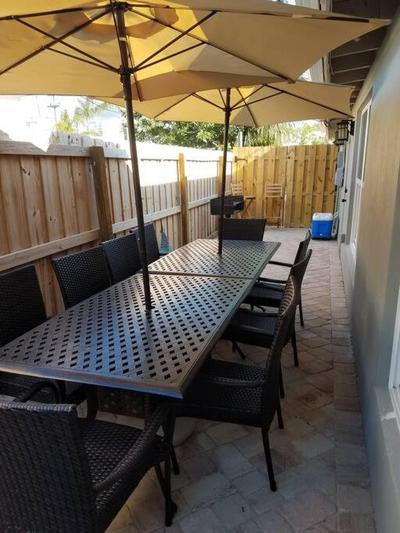 Bahamian Cottage - Heated Pool Walk to the Beach