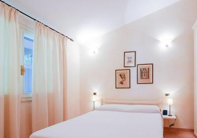 Prestigiosa Villa con piscina a due passi dal mare