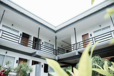 Nangkam Boutique Donsak