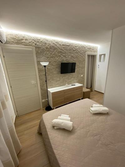 Dimora Garibaldi Apartment & Room