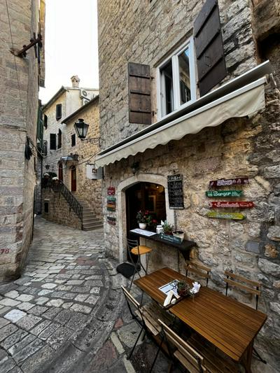 Athos Guesthouse